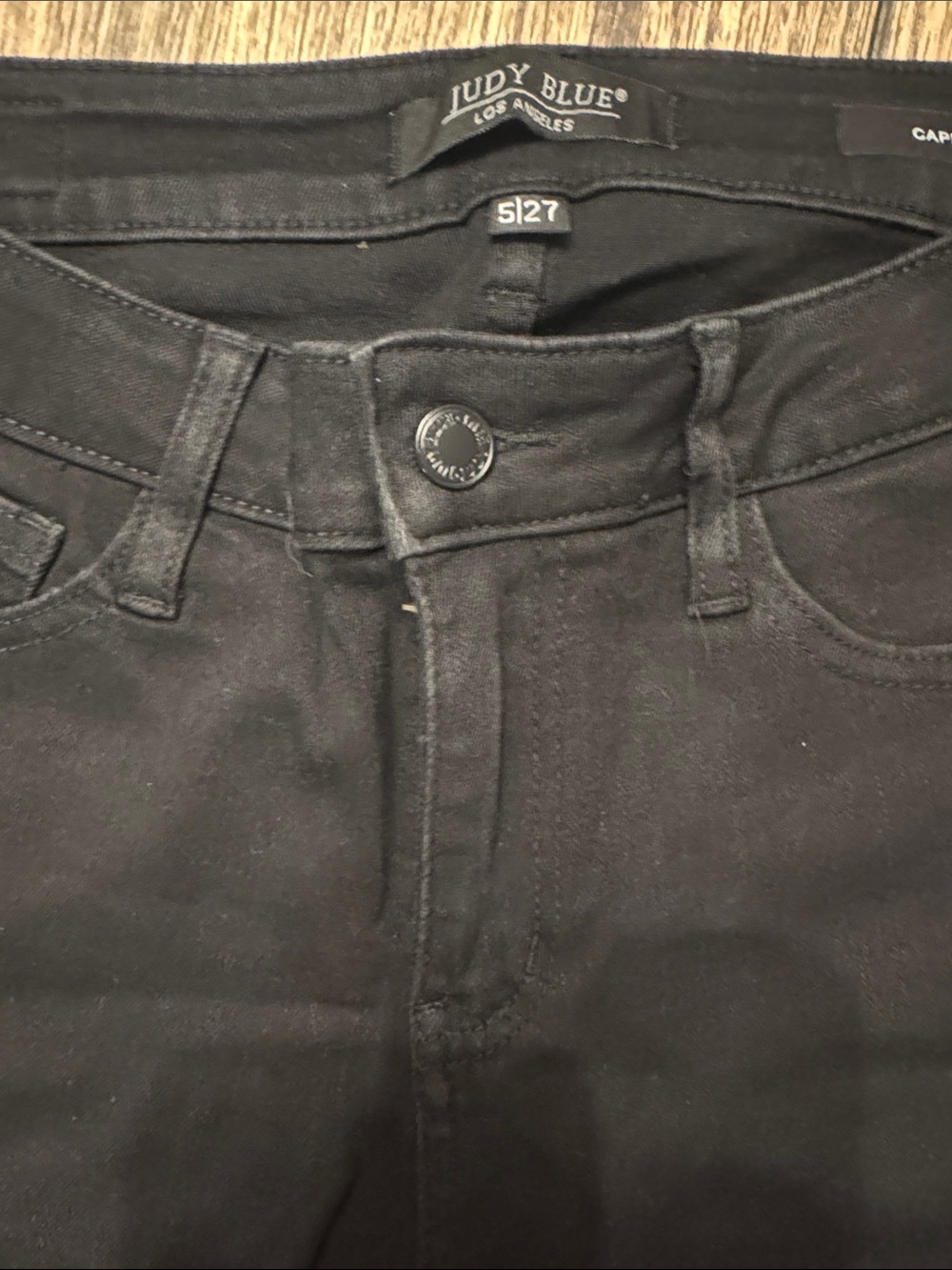 Judy Blue womans Skinny Black Capri Jeans - Solid Stretch Denim slightly faded